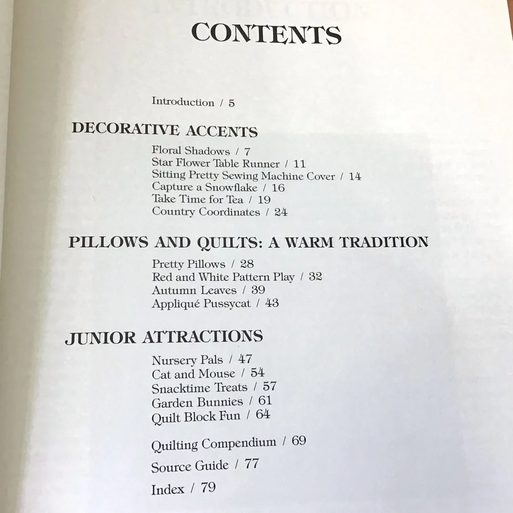 1992 McCalls Needlework & Crafts Country Quilting Hardcover Book Vintage Project